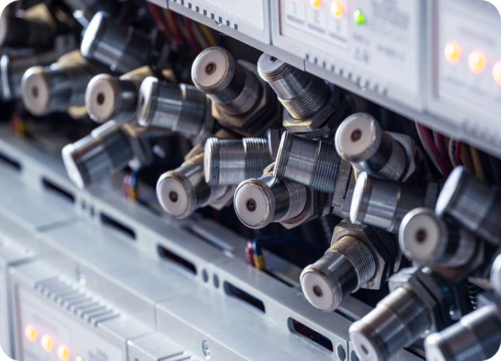 Industrial machinery with multiple connectors